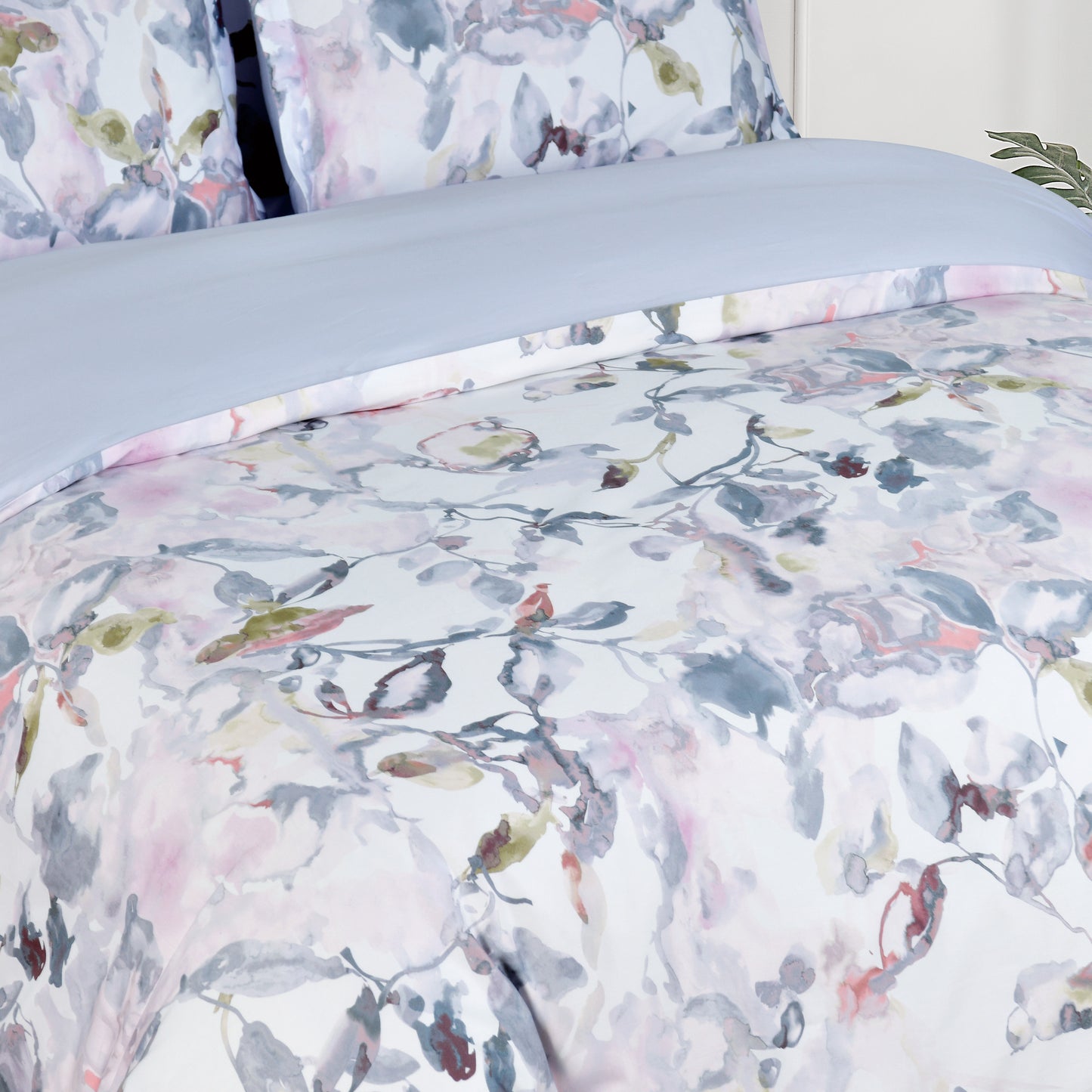 Lavender Bloom - Gray #BL510 - With Easy Care
