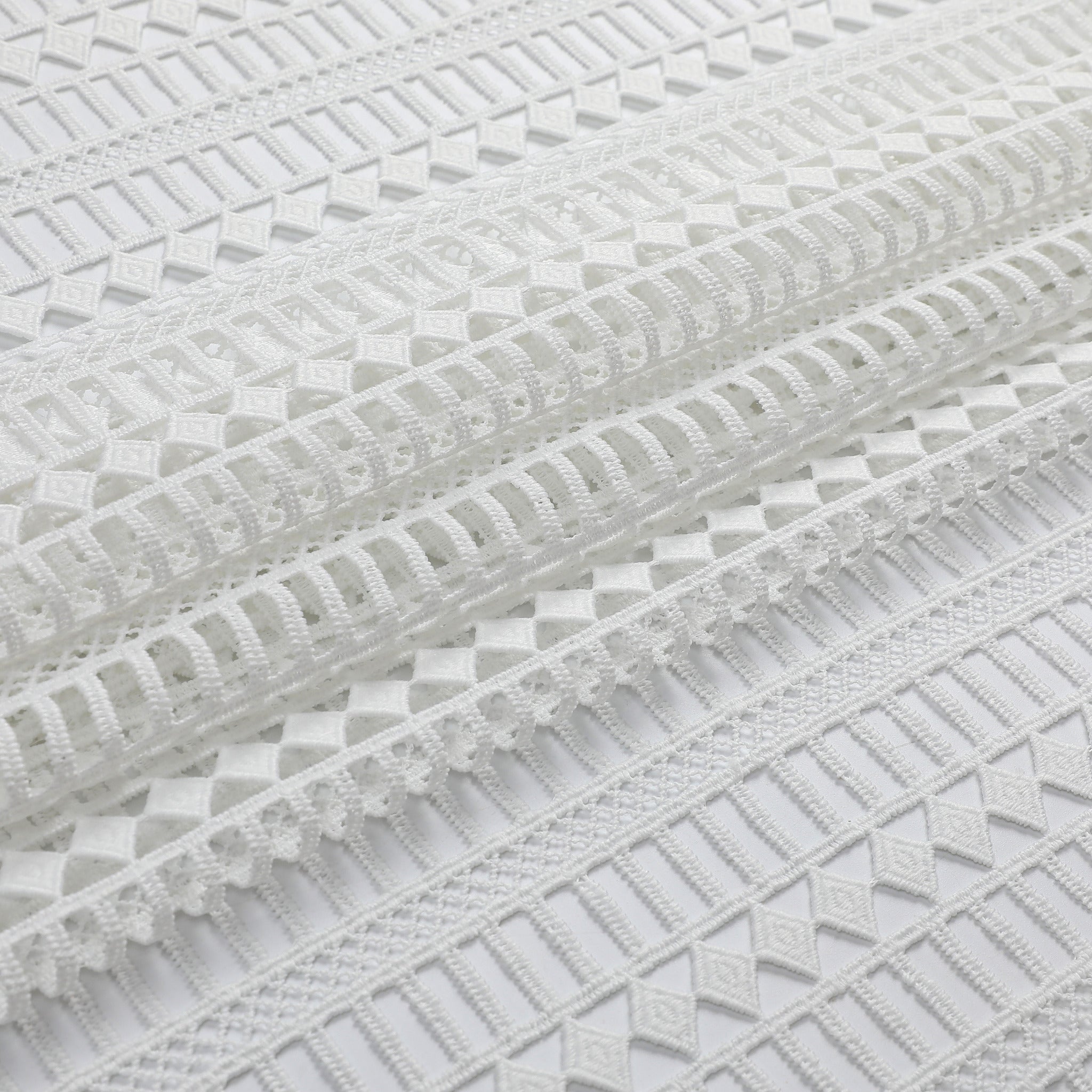 Madison Linen Lace Tablecloth